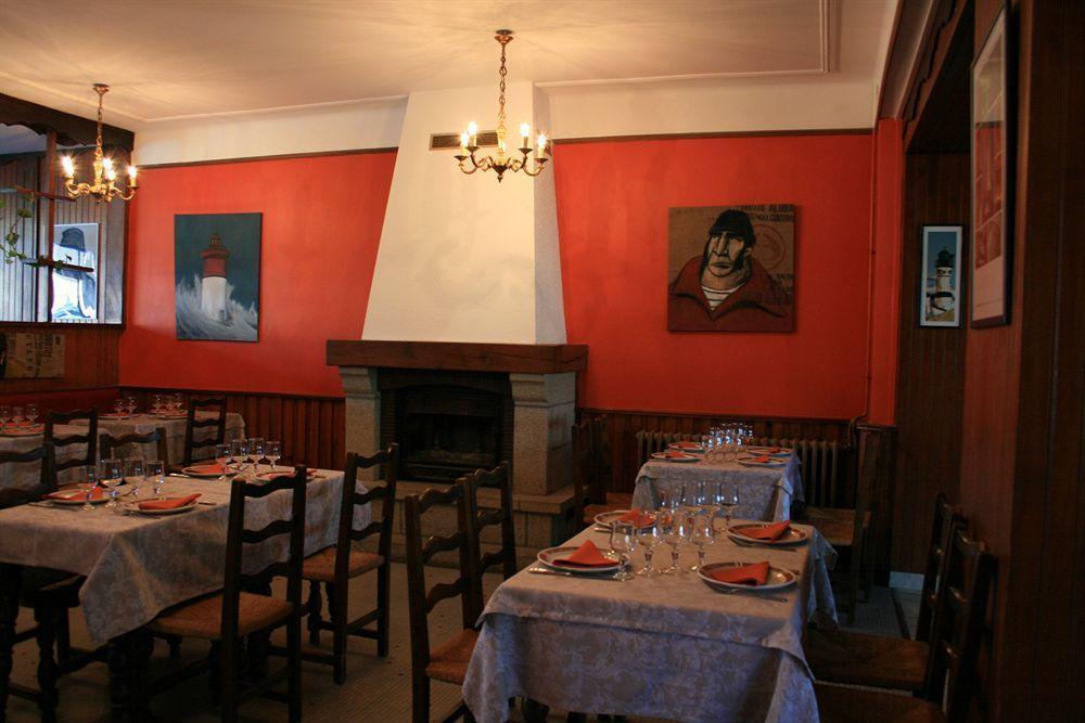 Auberge Du Cabestan Hotel Audierne Esterno foto