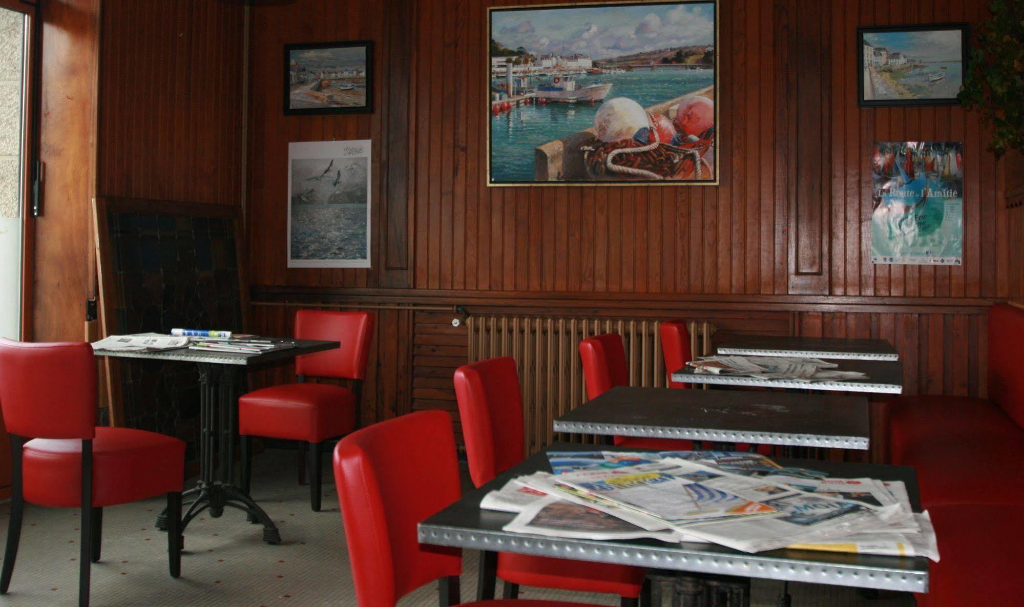 Auberge Du Cabestan Hotel Audierne Esterno foto