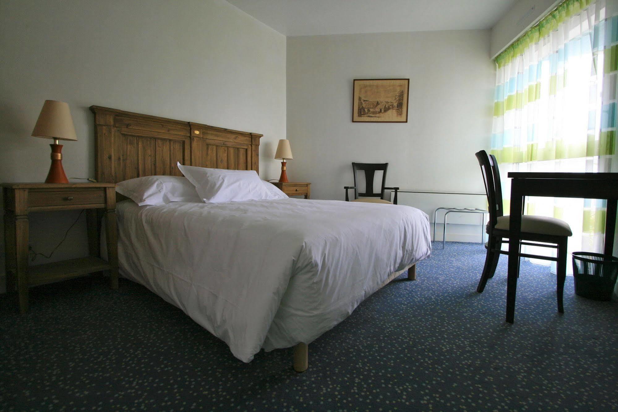 Auberge Du Cabestan Hotel Audierne Esterno foto