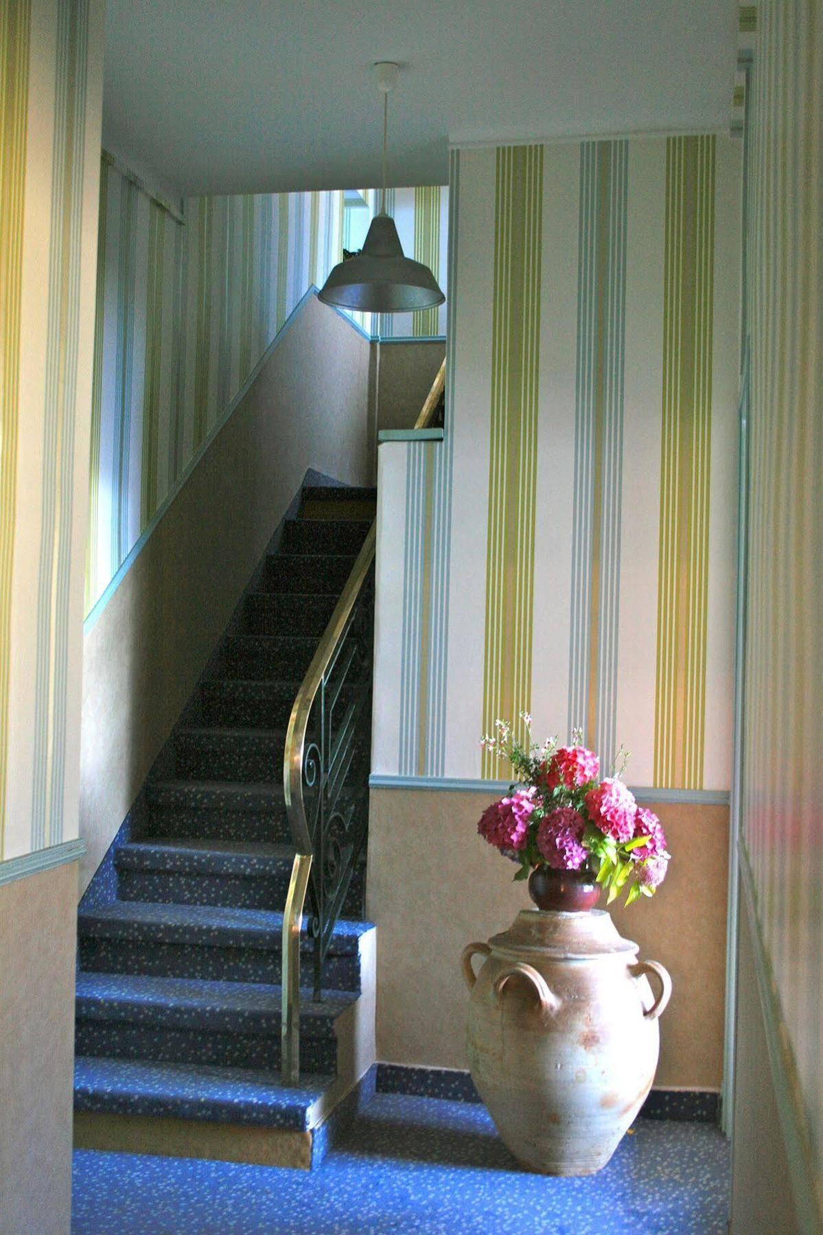 Auberge Du Cabestan Hotel Audierne Esterno foto